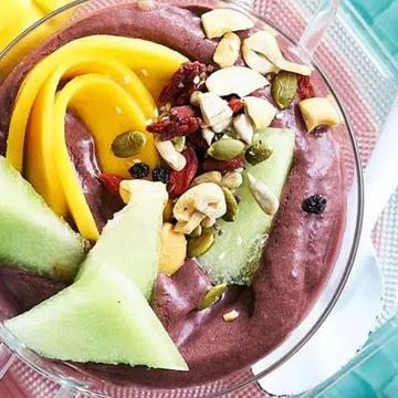 Superfood Breakfast Bowl