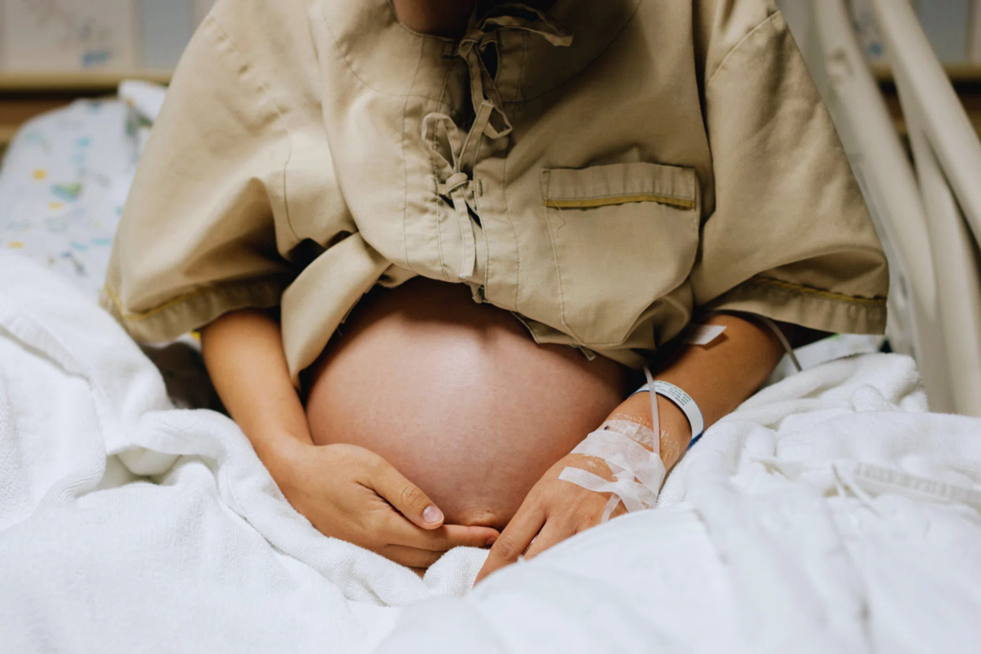 stages of labour, giving birth what to expect