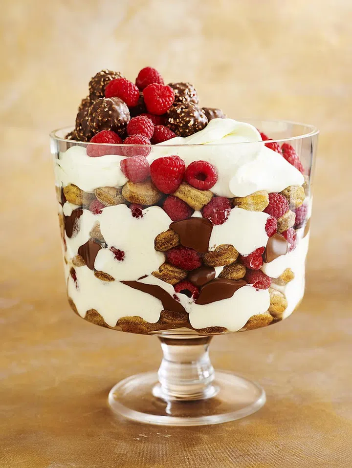 Festive sweets - Divine Desserts - Chocolate Raspberry Tiramisu Trifle