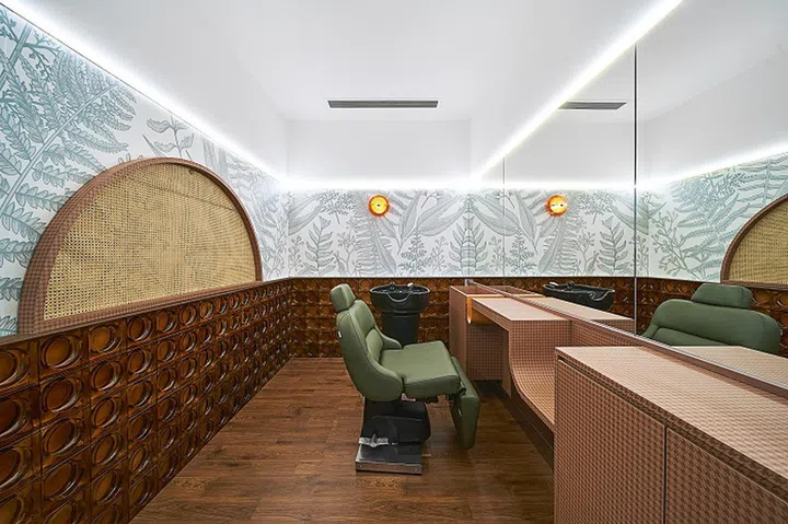 best-anti-frizz-hair-treatment-nanoplasty-chez-vous-private-space-hair-salon-private-room