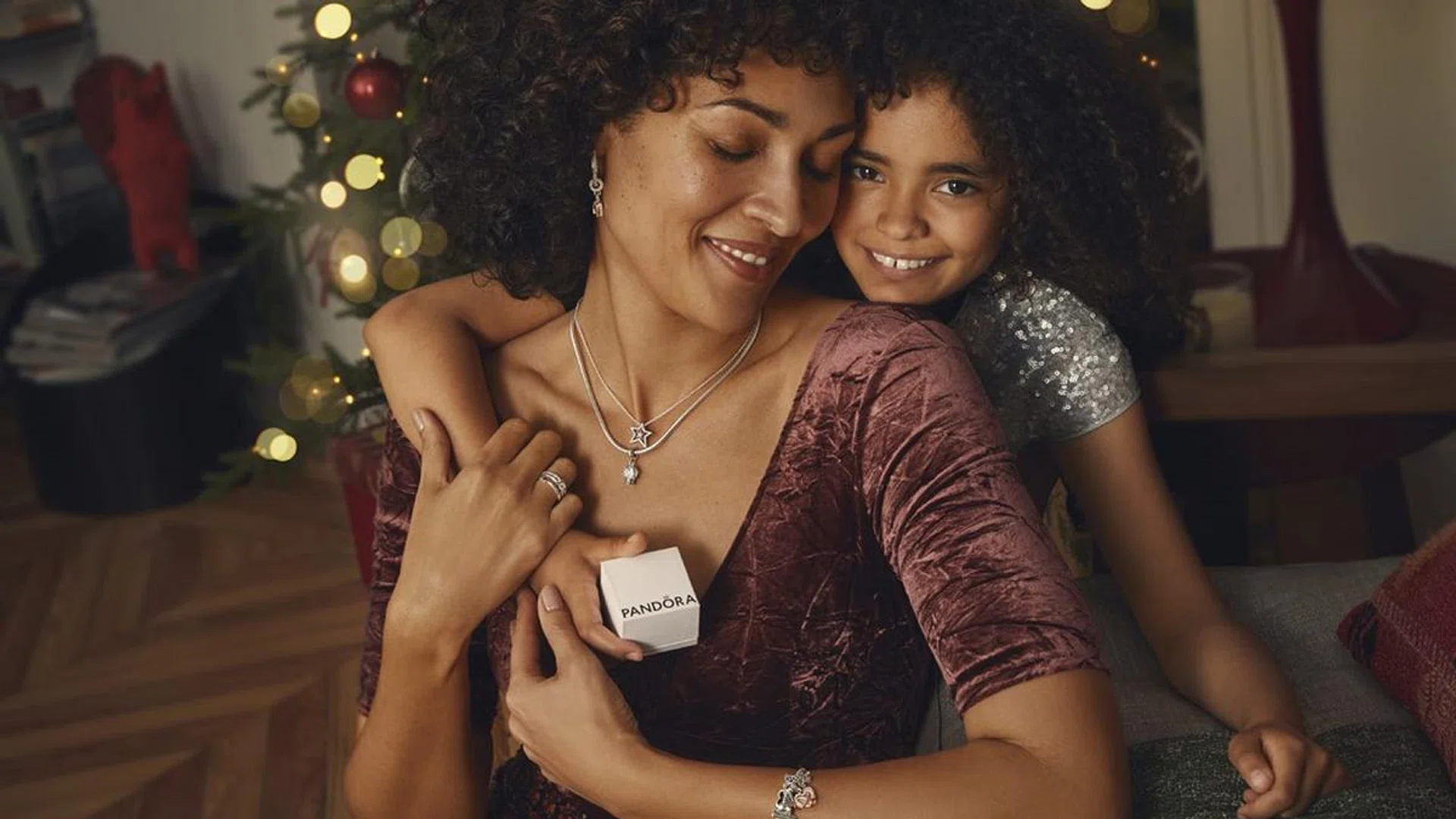 Pandora Chic Jewellery Pieces To Suit Every Personality main