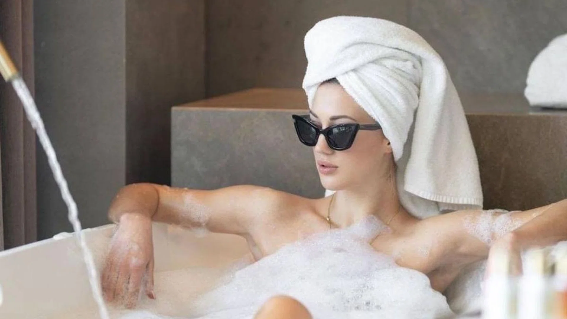 Credit: dayawayofficial/Instagram