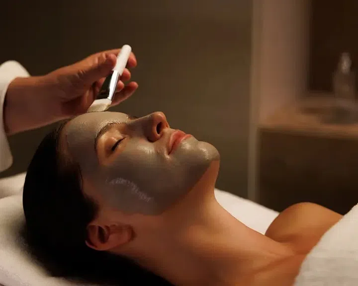 Best Radiance-Restoring Facial
Omorovicza Elixir Power Facial, Raffles Spa