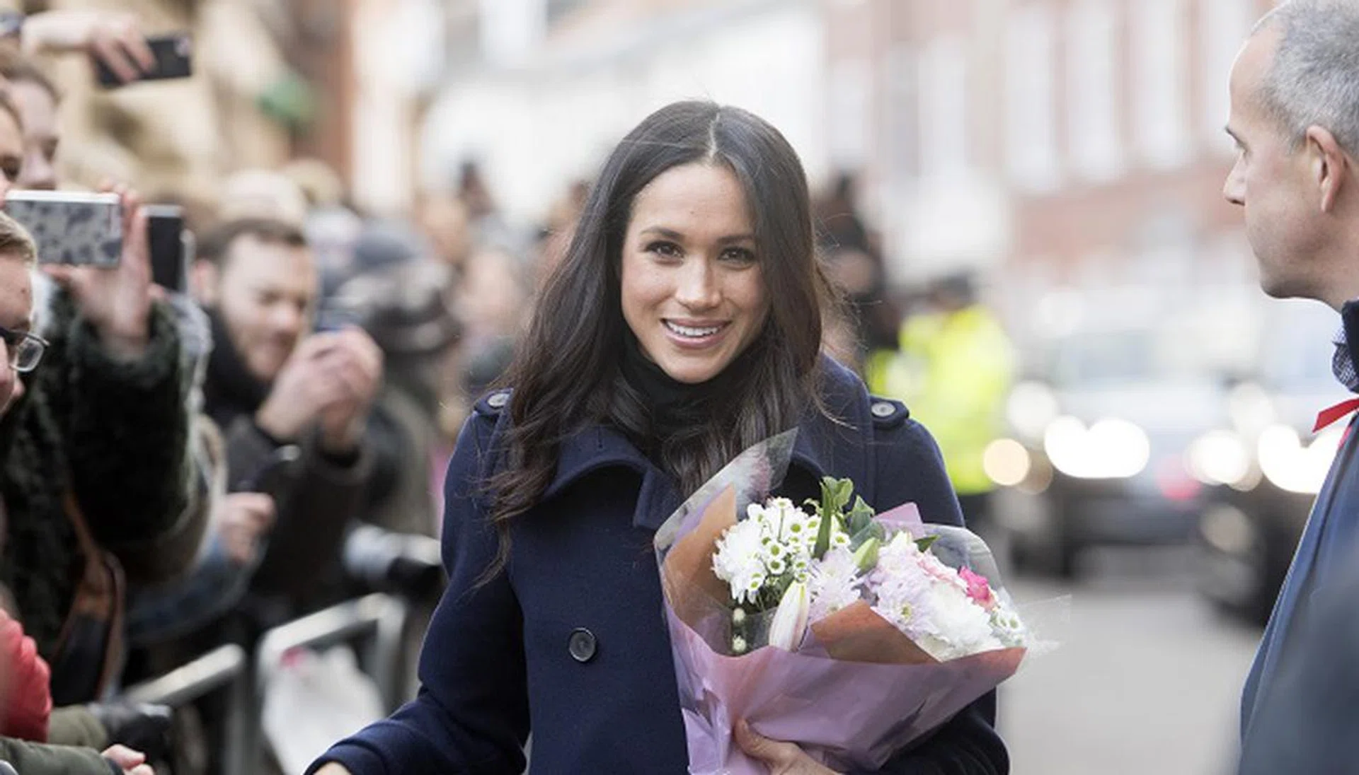 MEGHAN MARKLE AND PRINCE HARRY IN NOTTINGHAM TODAY

01/12/201