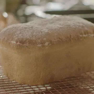 Old-Fashioned Sandwich Loaf