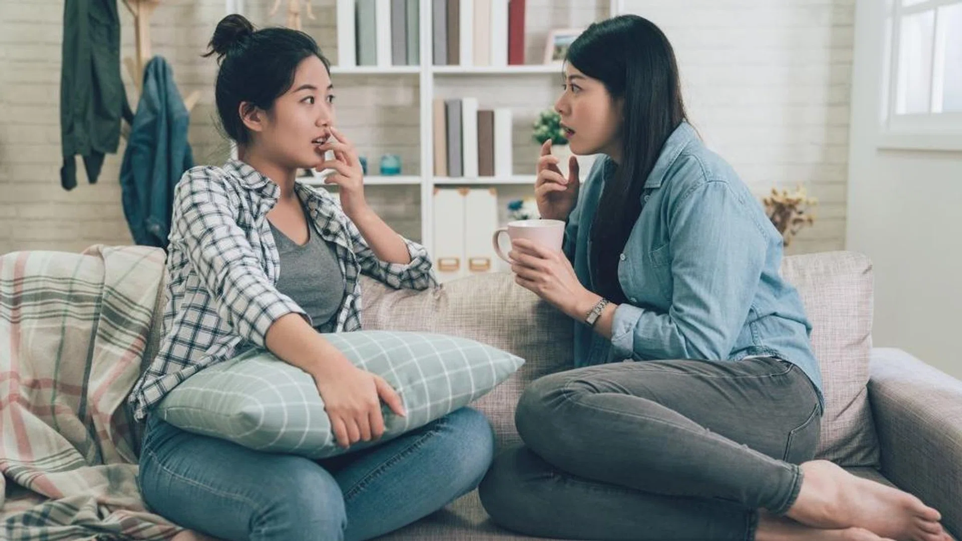 5 Signs Of A Codependent Friendship, And What To Do About It