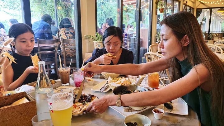 Elin and her family take turns to pick places for dining out. Photo credit: Elin Soo