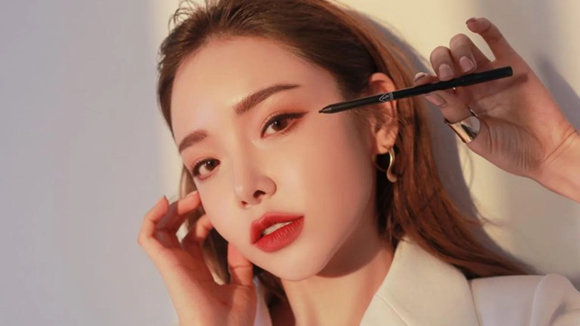 17 Affordable And Smudge-proof