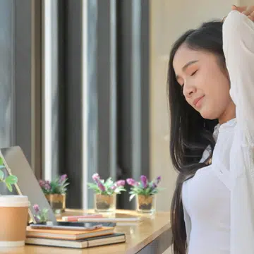 physiotherapists-avoid-strain-injury-when-working-from-home