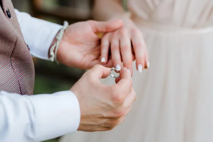 wedding rings with a wedding decor