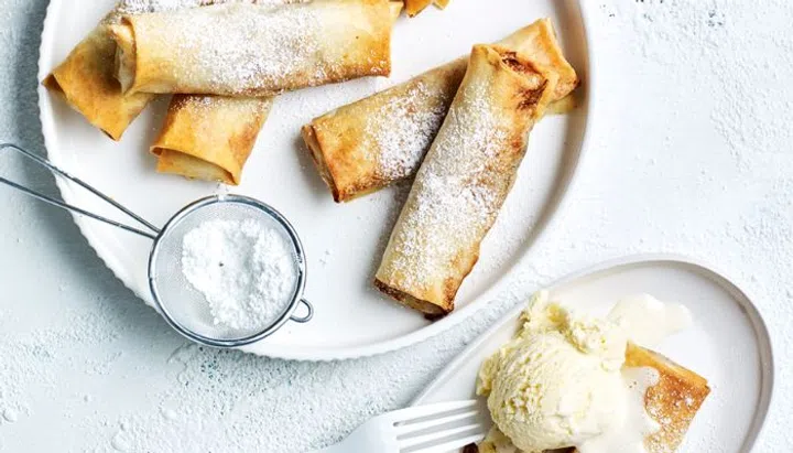 Air Fryer Apple Pie Rolls