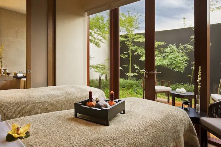 Healing Detox Body Wrap, Auriga Spa