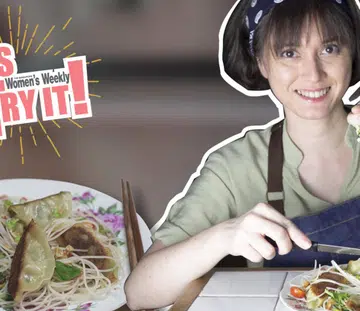 Frozen Gyoza review let's try it