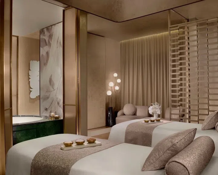 Best Eye-Defining Treatment
Cryo Eye Contour, The St. Regis Spa