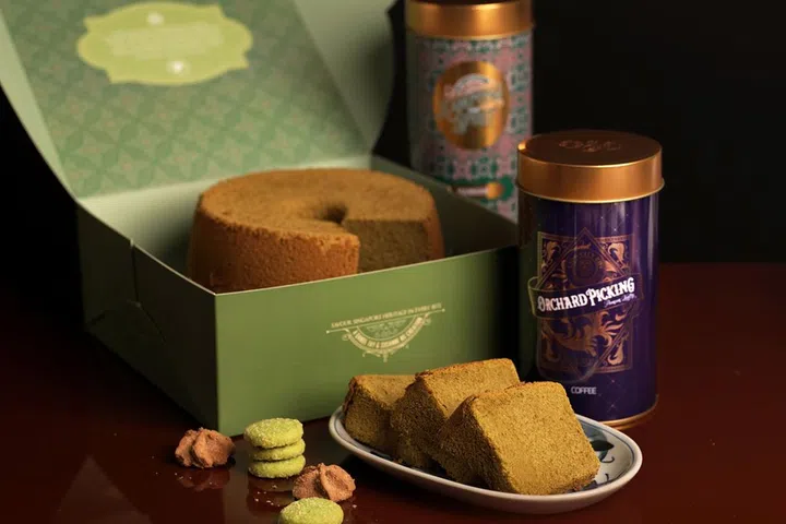 National day promo Old Seng Choong chiffon cake bundle