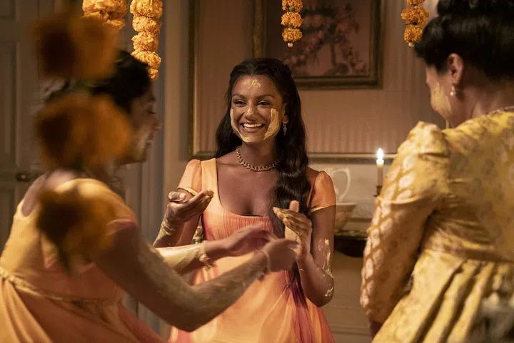 Bridgerton. (L to R) Charithra Chandran as Edwina Sharma, Simone Ashley as Kate Sharma, Shelley Conn as Mary Sharma in episode 206 of Bridgerton. Cr. Liam Daniel/Netflix © 2022