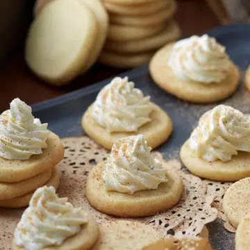 Melt-In-The-Mouth Eggnog Shortbreads