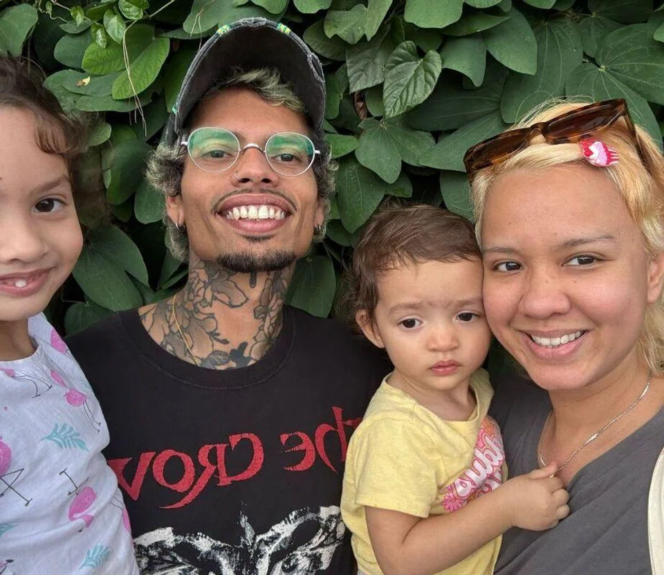 parents hide smoking from kids