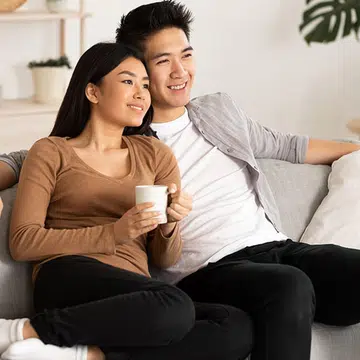 Your Romance Guide To Successfully Dating A Younger Man