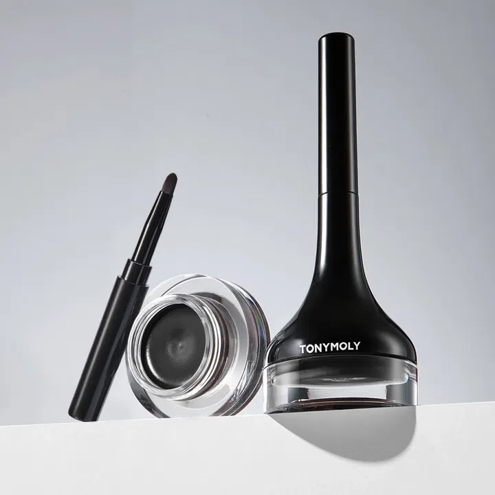 The Exact Makeup & Beauty Products Used by the EXchange Season 4 Casts