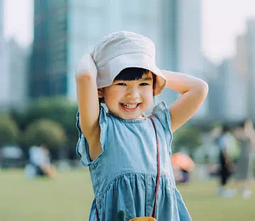 10 Ways To Help Your Shy Child Become A Confident Speaker