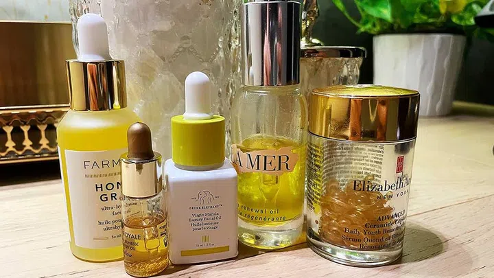 Masking usually does the trick for me as it helps to deeply moisturise my skin and I usually like to slap on some face oil thereafter on days where I need that additional help.