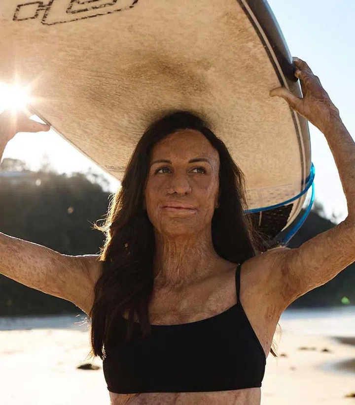 So when you consciously shift that focus and look for things that you can be grateful for and appreciate the people in your life who you know will show up for you, then that can help you get into a positive mindset. 