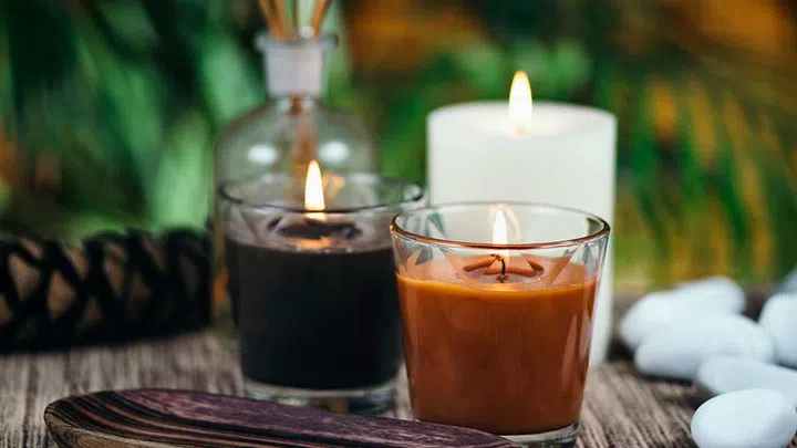 Chocolate scent was shown to be distracting