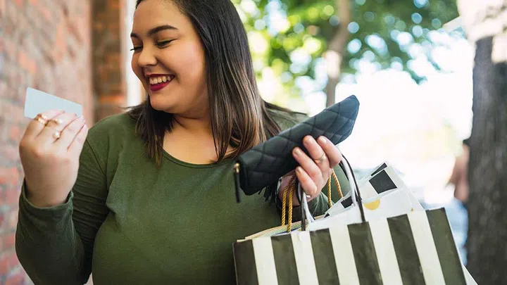 HSBC has more hair promos than that of UOB's – making it a better, well-rounded credit card for haircare lovers.