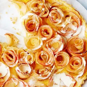 Apple & Cardamom Tart