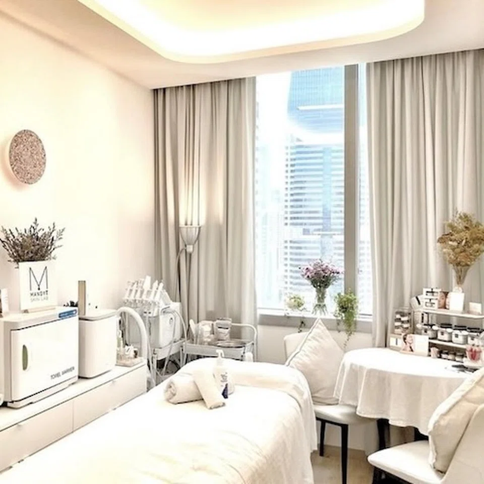 Mandy-T-Skin-Lab-Age-Antidote-Treatment-spa-awards-2024