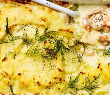 Creamy Fish & Prawn Pie