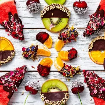 Choc-Dipped Tropical Fruit