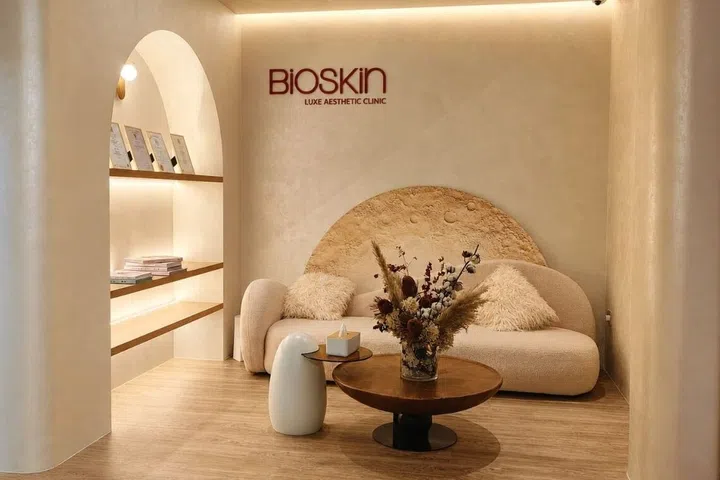 Best Glow-Boosting Medi-Facial, Bioskin Luxe Aesthetic Clinic, NIR Glow Medi-Facial