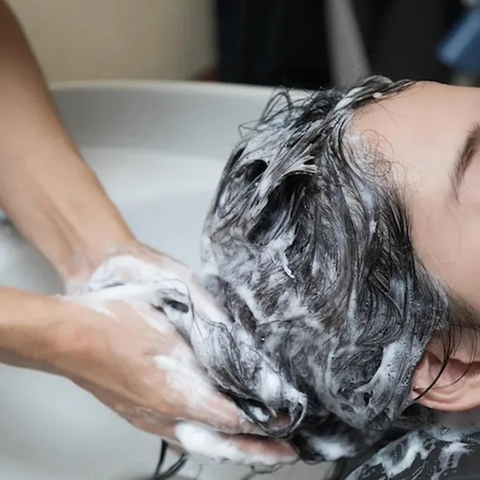 directory-Fiftyfreed-Beauty-Bar-MTS-High-Frequency-Hair-Growth-Treatment-spa-awards-2024