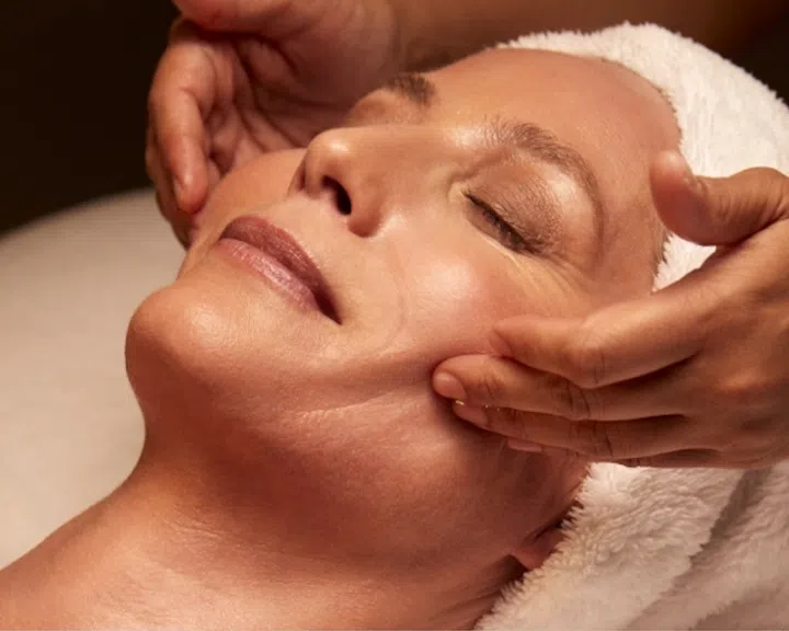 Best Brightening Cabin Facial
The Sisley Signature Facial, Sisley Paris