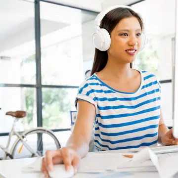 working-in-the-office-wfh-spotify-playlists-music