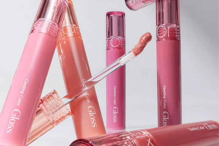 Rom&nd glasting colour gloss lip gloss