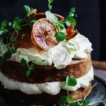 Sweet Pea, Cinnamon & Orange Cake