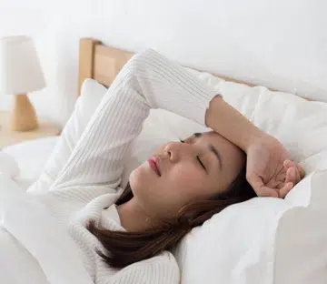 A warm eye mask  can help you fall asleep and improve sleep quality