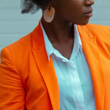 hacks to keep shirt tucked in