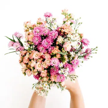 The Best Mother's Day Flower Deliveries To Surprise Mum With