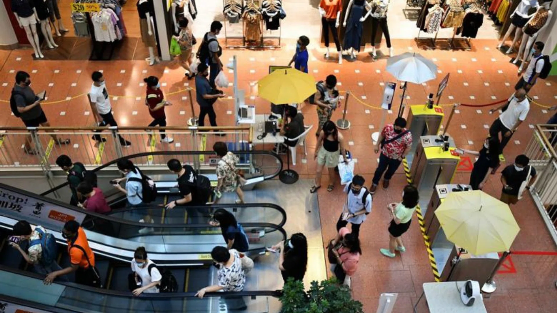 The streamlining will cover five areas: group sizes, mask wearing, workplace rules, safe distancing and capacity limits. PHOTO: ST FILE