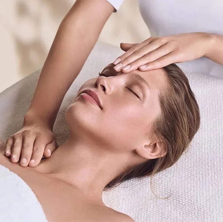 Youth Expert, Clarins Skin Spa