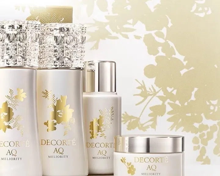 Best Luxurious Cabin Facial
Signature Infusion Ritual, DECORTÉ ONJUN