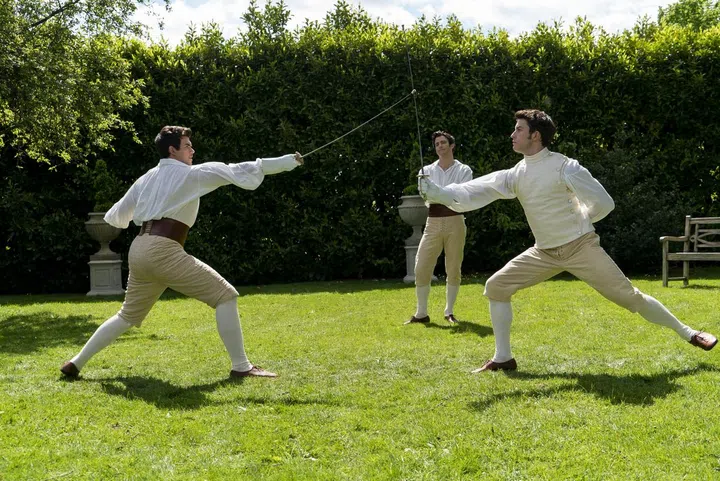 Bridgerton. (L to R) Luke Newton as Colin Bridgerton, Luke Thompson as Benedict Bridgerton, Jonathan Bailey as Anthony Bridgerton in episode 202 of Bridgerton. Cr. Liam Daniel/Netflix © 2022