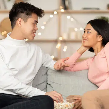 Looking For Love? Here's How To Trust Your Intuition