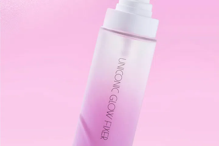 Self Beauty Uniconic Glow Setting Spray 