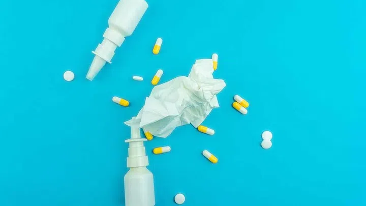 A better option is a second-generation longer-acting antihistamine like cetirizine (e.g. Zyrtec), fexofenadine (e.g., Telfast) or loratadine (e.g., Claratyne), which are taken just once per day and won't be sedating, she says.