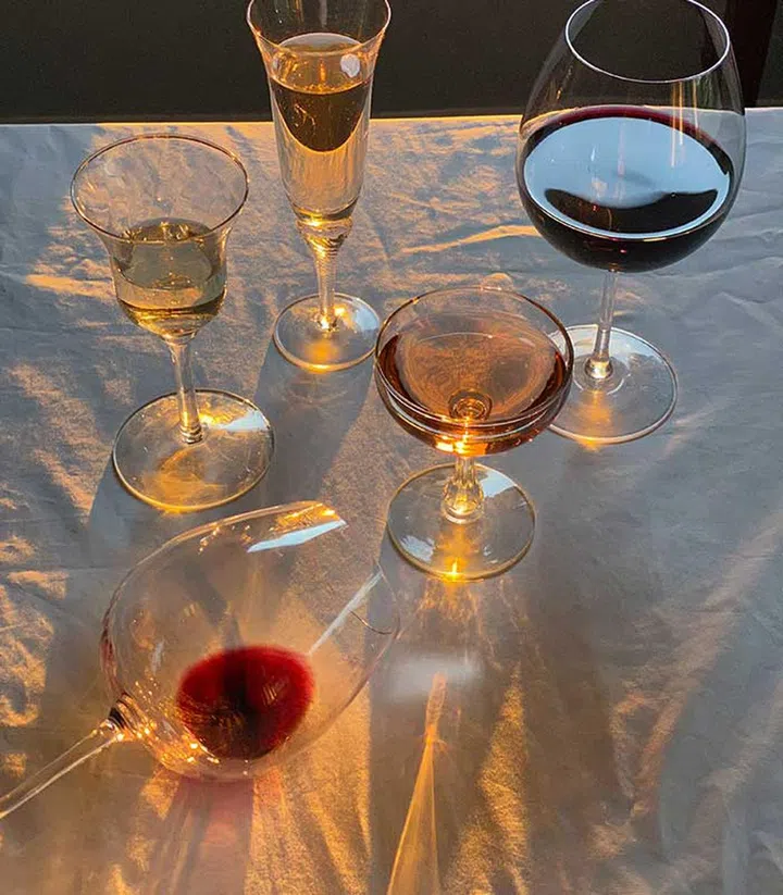 The higher a drink's alcohol percentage, the more calories it contains from ethanol. (Photo by Jill Burrow from Pexels)